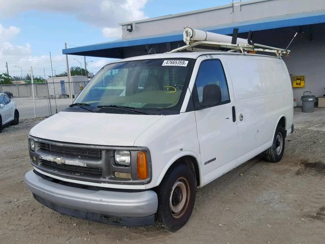 1GCFG25W911218951 - 2001 CHEVROLET EXPRESS G2 WHITE photo 2