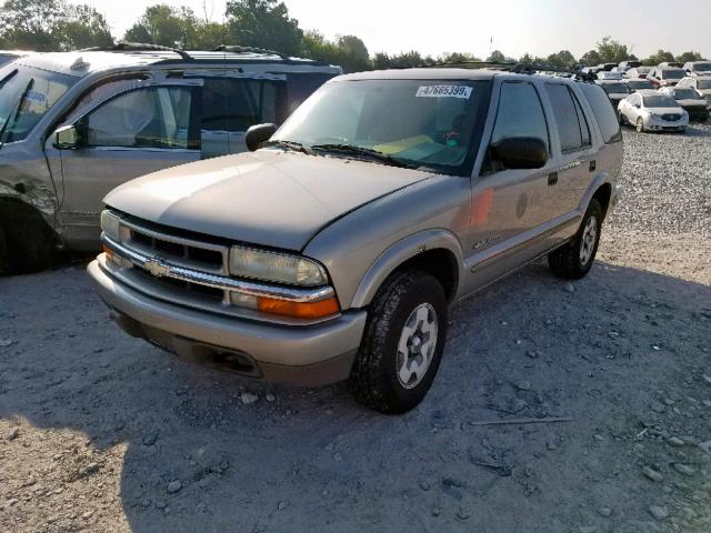 1GNDT13X24K153097 - 2004 CHEVROLET BLAZER BEIGE photo 2