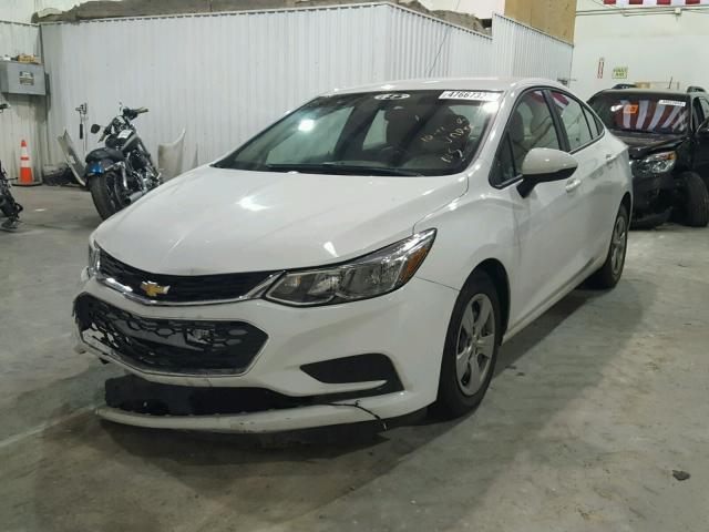 1G1BC5SM1H7251537 - 2017 CHEVROLET CRUZE LS WHITE photo 2