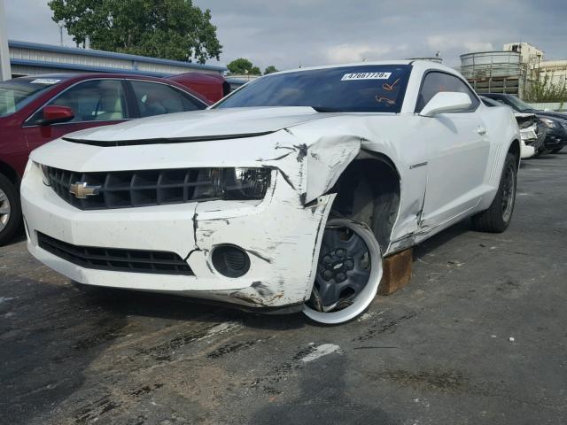 2G1FE1EVXA9188337 - 2010 CHEVROLET CAMARO LS WHITE photo 2