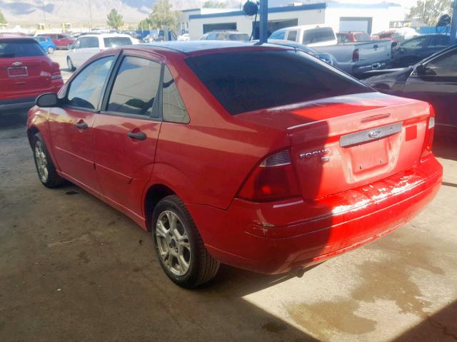 1FAFP34N27W322567 - 2007 FORD FOCUS ZX4 RED photo 3