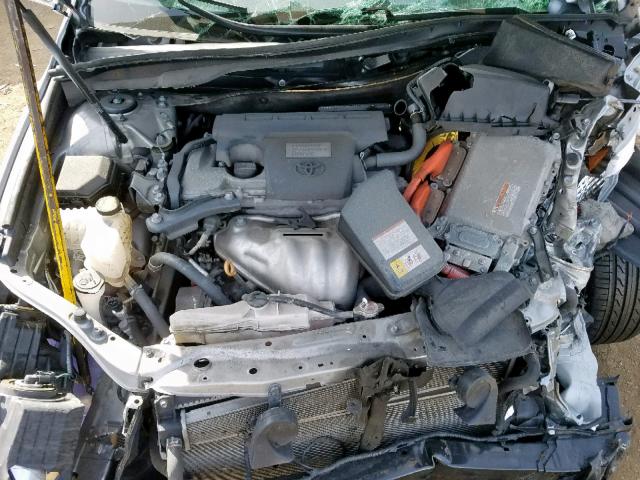 4T1BD1FK0HU212103 - 2017 TOYOTA CAMRY HYBR WHITE photo 7