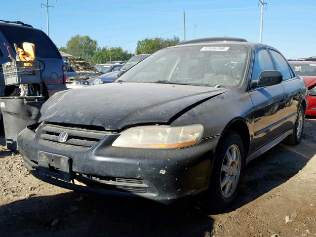 1HGCG56762A168573 - 2002 HONDA ACCORD SE BLACK photo 2