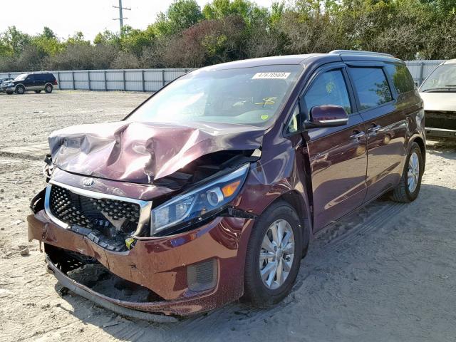 KNDMB5C14G6180555 - 2016 KIA SEDONA LX BURGUNDY photo 2