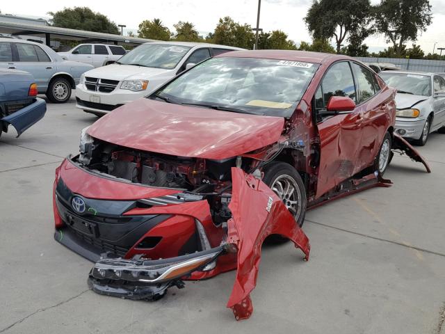 JTDKARFP2H3012398 - 2017 TOYOTA PRIUS PRIM RED photo 2