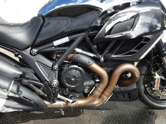 ZDM13BLW2DB012544 - 2013 DUCATI DIAVEL BLACK photo 7