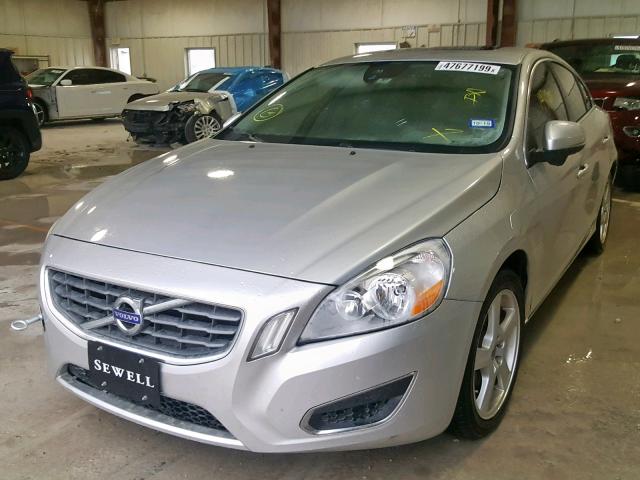 YV1622FS6C2048257 - 2012 VOLVO S60 T5 SILVER photo 2