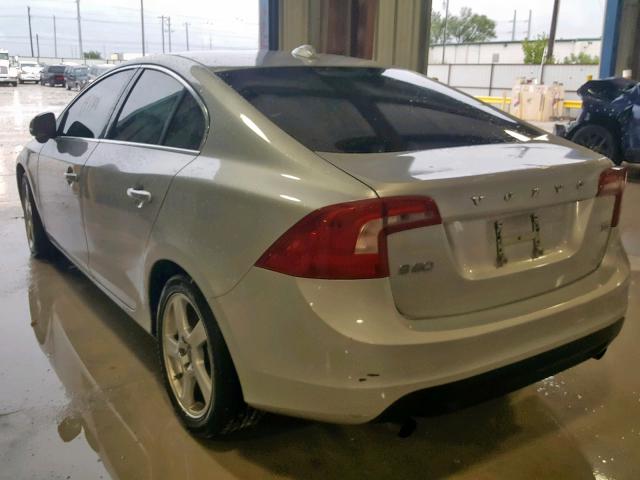 YV1622FS6C2048257 - 2012 VOLVO S60 T5 SILVER photo 3