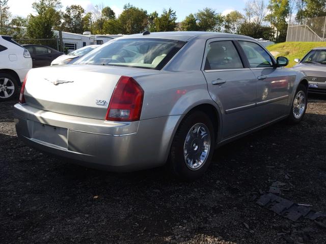 2C3KA53G86H130547 - 2006 CHRYSLER 300 TOURIN GRAY photo 4