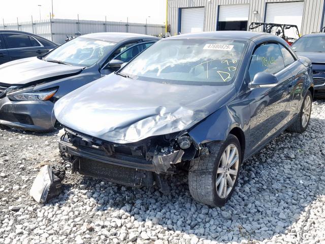 WVWBA71FX7V025468 - 2007 VOLKSWAGEN EOS 2.0T GRAY photo 2