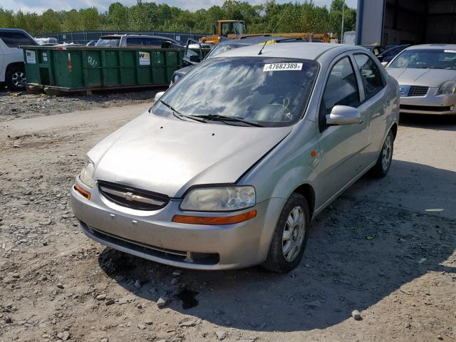 KL1TJ52694B240268 - 2004 CHEVROLET AVEO LS SILVER photo 2