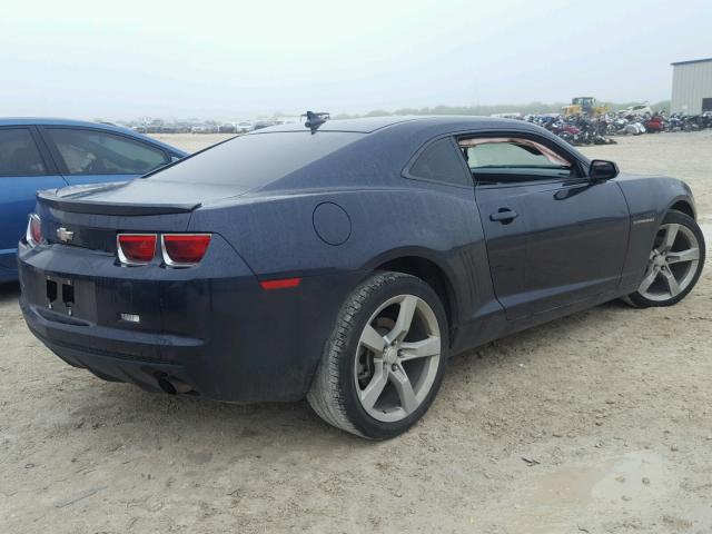 2G1FA1E3XD9221707 - 2013 CHEVROLET CAMARO LS BLUE photo 4