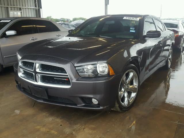 2C3CDXHG4EH338634 - 2014 DODGE CHARGER SX GRAY photo 2