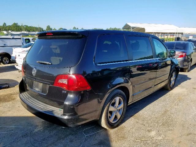 2V4RW3D18AR186555 - 2010 VOLKSWAGEN ROUTAN SE BLACK photo 4