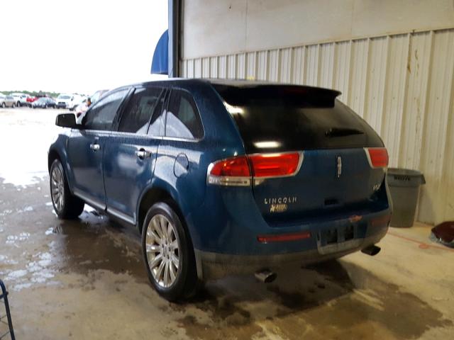 2LMDJ6JK0BBJ14633 - 2011 LINCOLN MKX BLUE photo 3