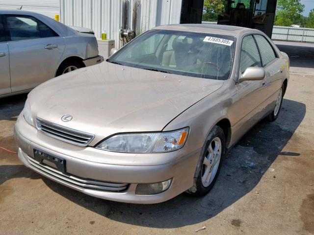 JT8BF28G915106583 - 2001 LEXUS ES 300 TAN photo 2