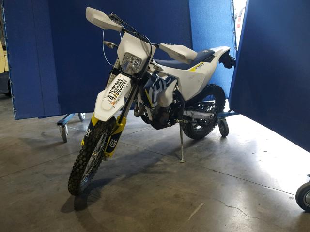 VBKUAH401JM208291 - 2018 HUSQVARNA FE350 WHITE photo 2