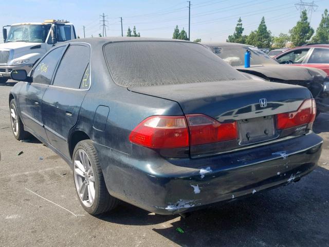 1HGCG1644XA042637 - 1999 HONDA ACCORD LX GREEN photo 3