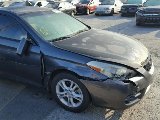 4T1CE30P77U760406 - 2007 TOYOTA CAMRY SOLA GRAY photo 9