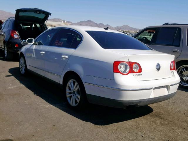 WVWJK93C69P043934 - 2009 VOLKSWAGEN PASSAT TUR WHITE photo 3