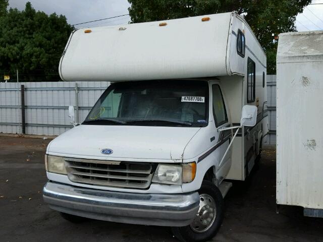 1FDKE30G0SHA89674 - 1995 FORD E350 WHITE photo 2