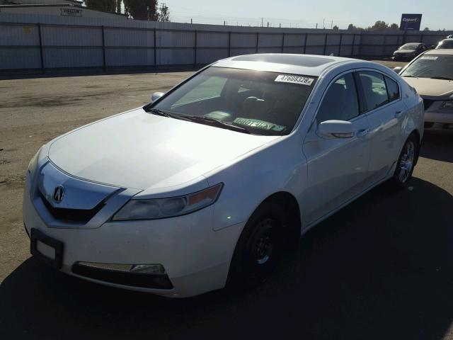 19UUA86569A013960 - 2009 ACURA TL WHITE photo 2