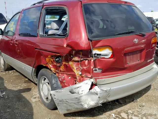 4T3ZF13C2YU285518 - 2000 TOYOTA SIENNA LE RED photo 9