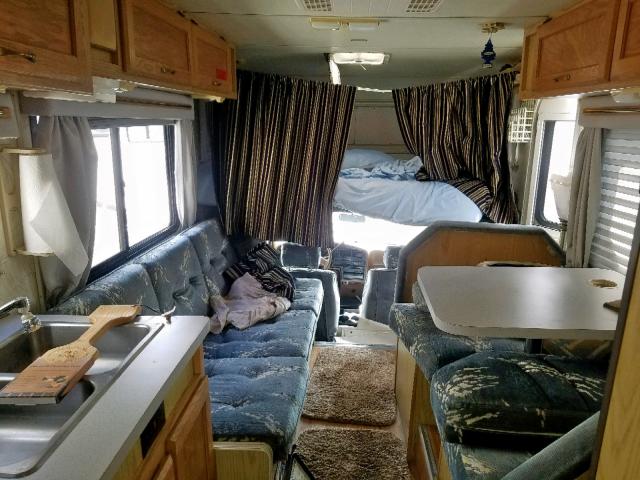 JT5VN94T8L0014227 - 1990 ITAS MOTORHOME WHITE photo 9