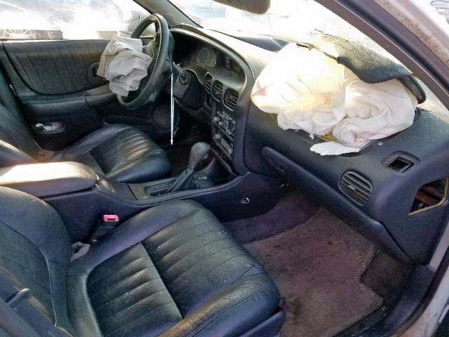 1G2WJ52K6WF292329 - 1998 PONTIAC GRAND PRIX WHITE photo 5