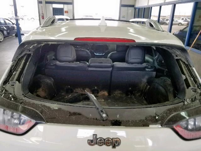 1C4PJMJN9KD167725 - 2019 JEEP CHEROKEE O WHITE photo 9