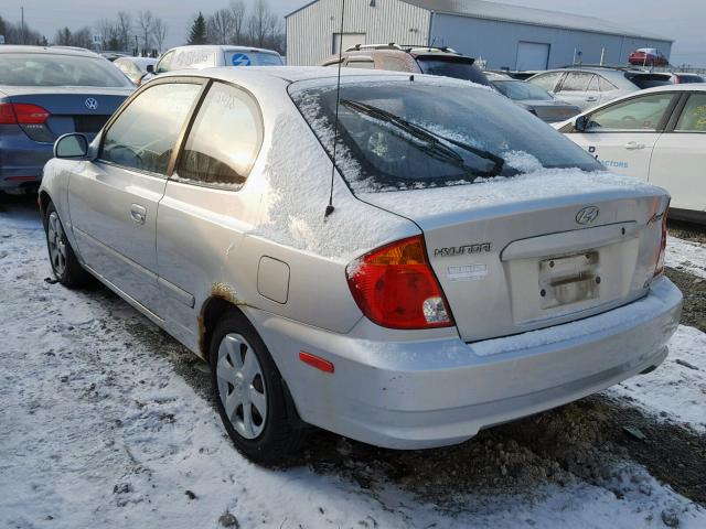 KMHCG35C94U294909 - 2004 HYUNDAI ACCENT GL SILVER photo 3