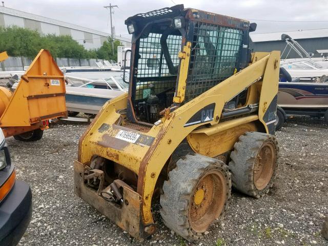 CAT0236BCHEN03252 - 2004 CATERPILLAR 236B YELLOW photo 2