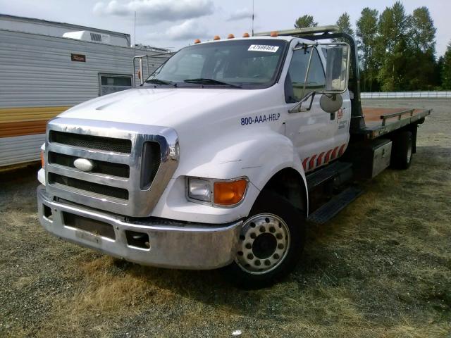 3FRWX65R77V484639 - 2007 FORD F650 SUPER WHITE photo 2