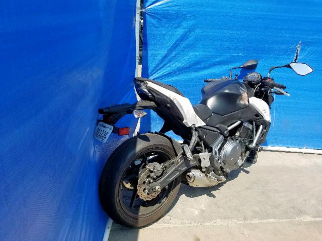 JKAEREG17HDA01199 - 2017 KAWASAKI ER650 G BLACK photo 4