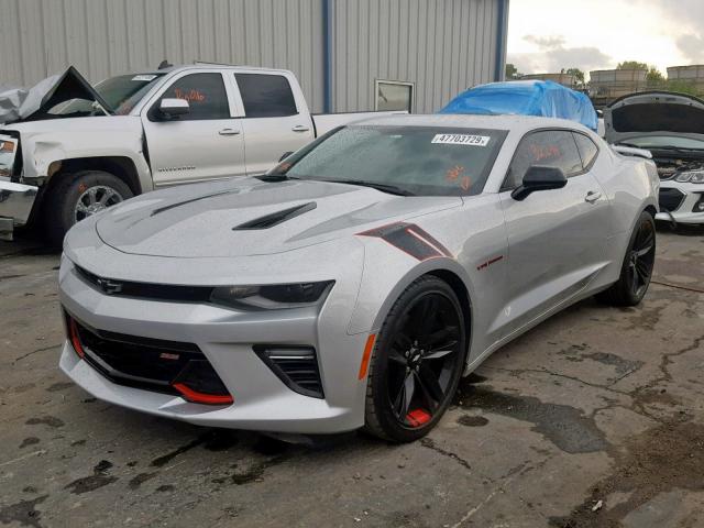 1G1FH1R73J0155497 - 2018 CHEVROLET CAMARO SS SILVER photo 2