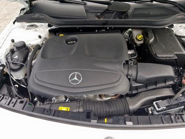 WDCTG4EB9KU004712 - 2019 MERCEDES-BENZ GLA 250 WHITE photo 8