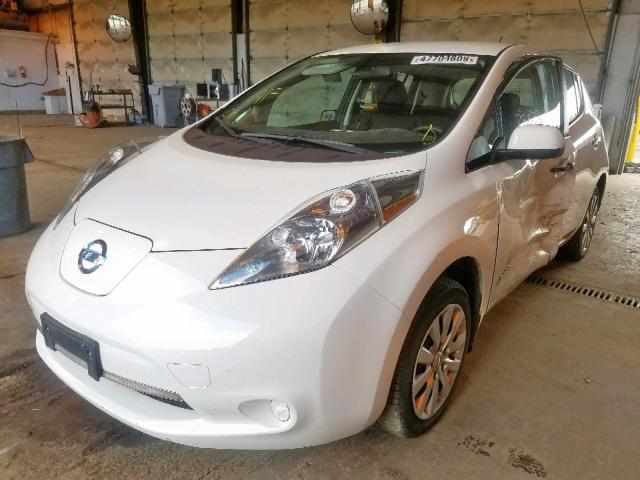 1N4AZ0CP8FC320196 - 2015 NISSAN LEAF S WHITE photo 2