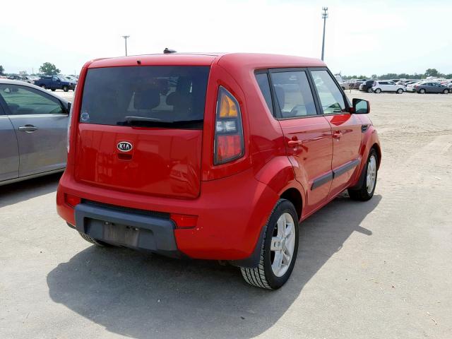 KNDJT2A28B7230886 - 2011 KIA SOUL RED photo 4