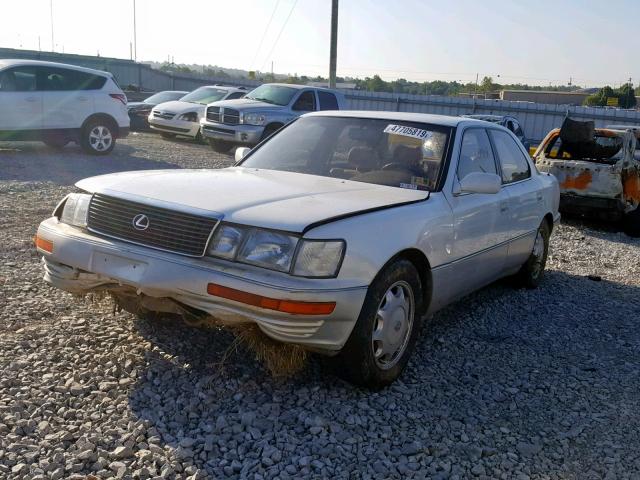 JT8UF11E0P0149131 - 1993 LEXUS LS 400 WHITE photo 2