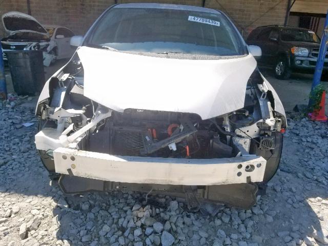 1N4AZ0CP9FC325620 - 2015 NISSAN LEAF S SILVER photo 9