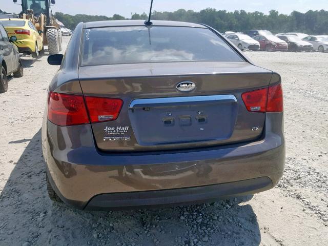 KNAFU4A29D5664518 - 2013 KIA FORTE EX GRAY photo 9