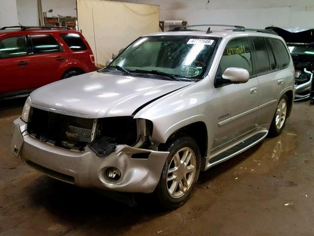 1GKET63MX62163917 - 2006 GMC ENVOY DENA SILVER photo 2