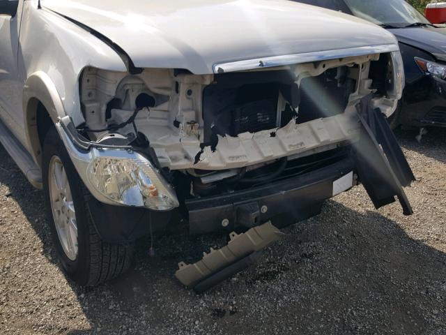 1FMEU7EE5AUA43472 - 2010 FORD EXPLORER E WHITE photo 9