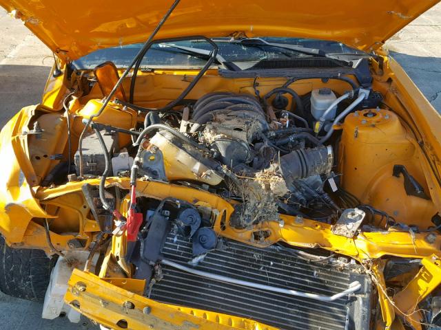 1ZVFT82H375216096 - 2007 FORD MUSTANG GT YELLOW photo 7