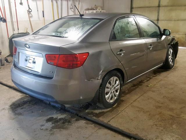 KNAFU4A2XB5886255 - 2011 KIA FORTE EX GRAY photo 4