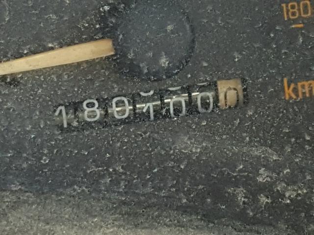 1G2WP52K32F257594 - 2002 PONTIAC GRAND PRIX RED photo 8