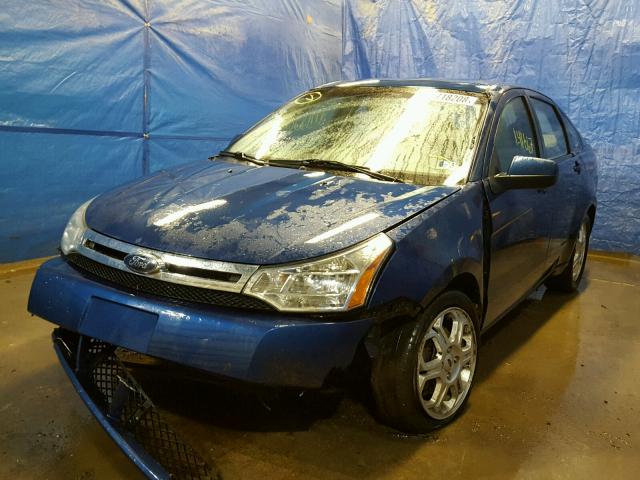 1FAHP36N19W212747 - 2009 FORD FOCUS SES BLUE photo 2