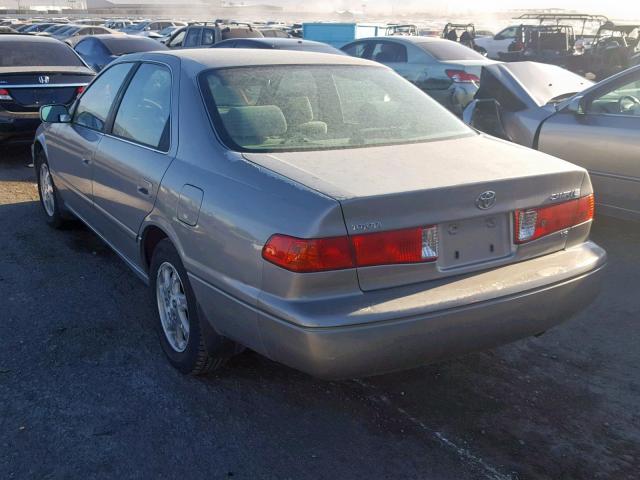 JT2BF22K0Y0276992 - 2000 TOYOTA CAMRY CE TAN photo 3