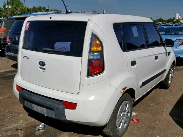 KNDJT2A10A7028520 - 2010 KIA SOUL WHITE photo 4