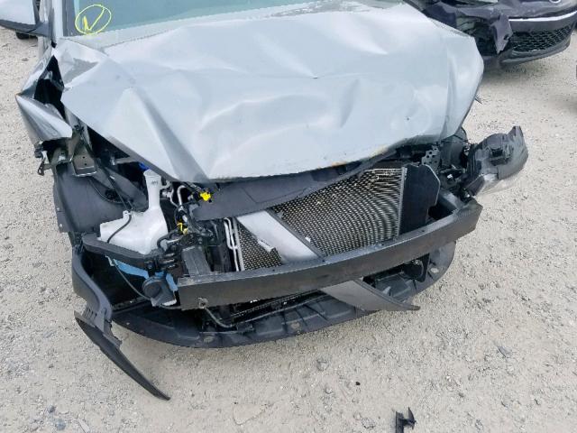 KMHD84LF3JU554589 - 2018 HYUNDAI ELANTRA SE GRAY photo 9